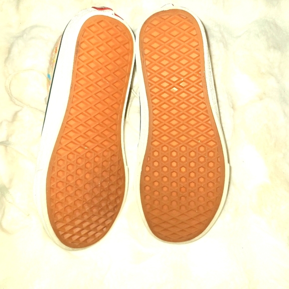 Vibrant Pink and Yellow Sneakers for Casual Wear - Picture 7 of 7